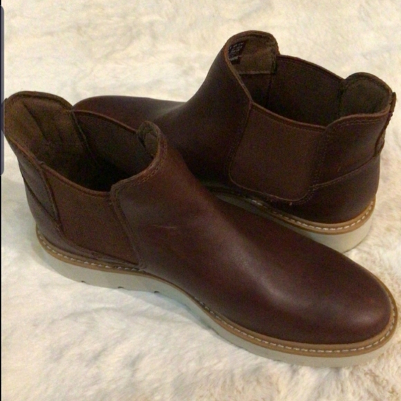 Timberland NEW Kenniston Chelsea boots - Picture 1 of 4